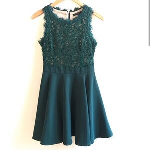 Romeo Juliet Emerald Green Sleeveless Swing Dress